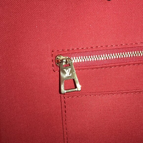 LOUIS VUITTON Monogram Giant On The Go MM - Picture 11 of 14